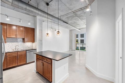 2001 Biscayne Blvd 2308 Miami FL 33137