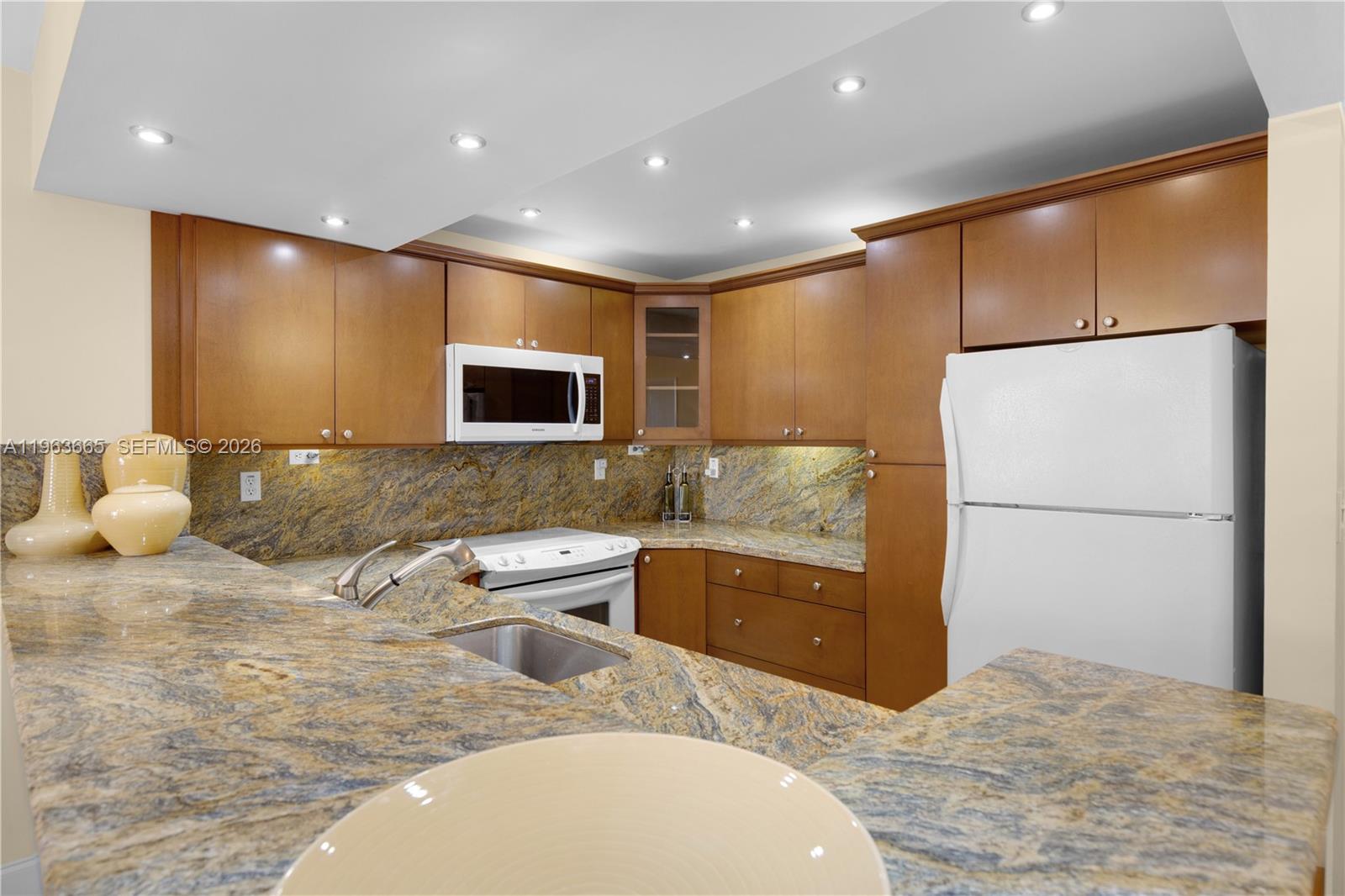 OLYMPUS CONDO - Residential