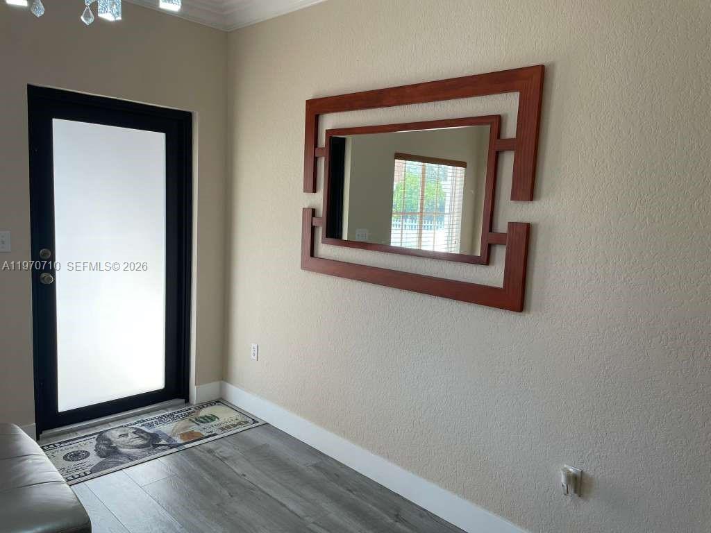 VENETIAN ACRES - Residential