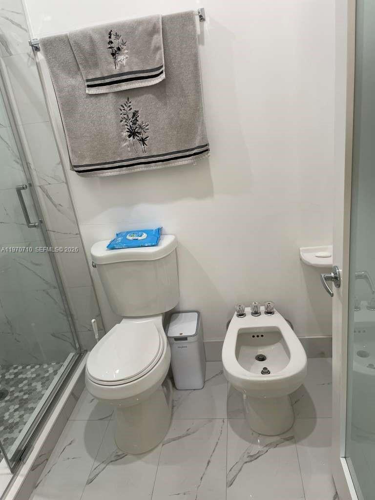 VENETIAN ACRES - Residential