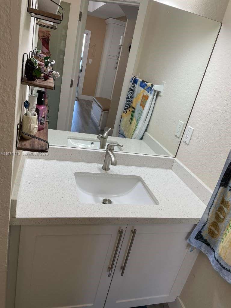 VENETIAN ACRES - Residential