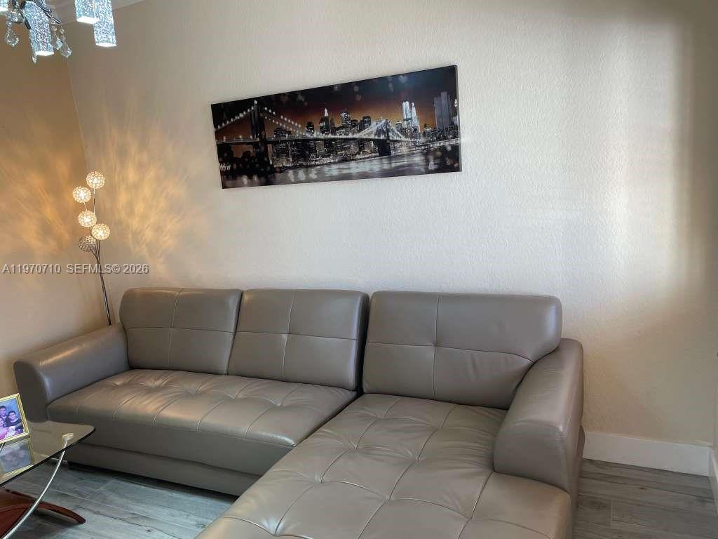 VENETIAN ACRES - Residential