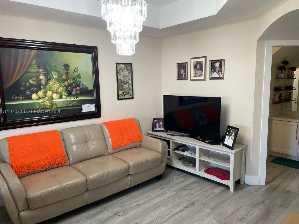 VENETIAN ACRES - Residential