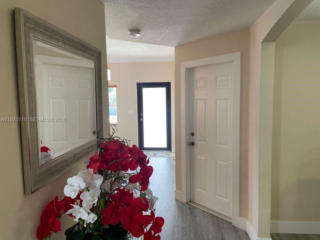 VENETIAN ACRES - Residential