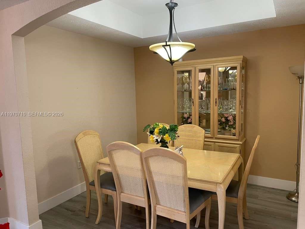 VENETIAN ACRES - Residential