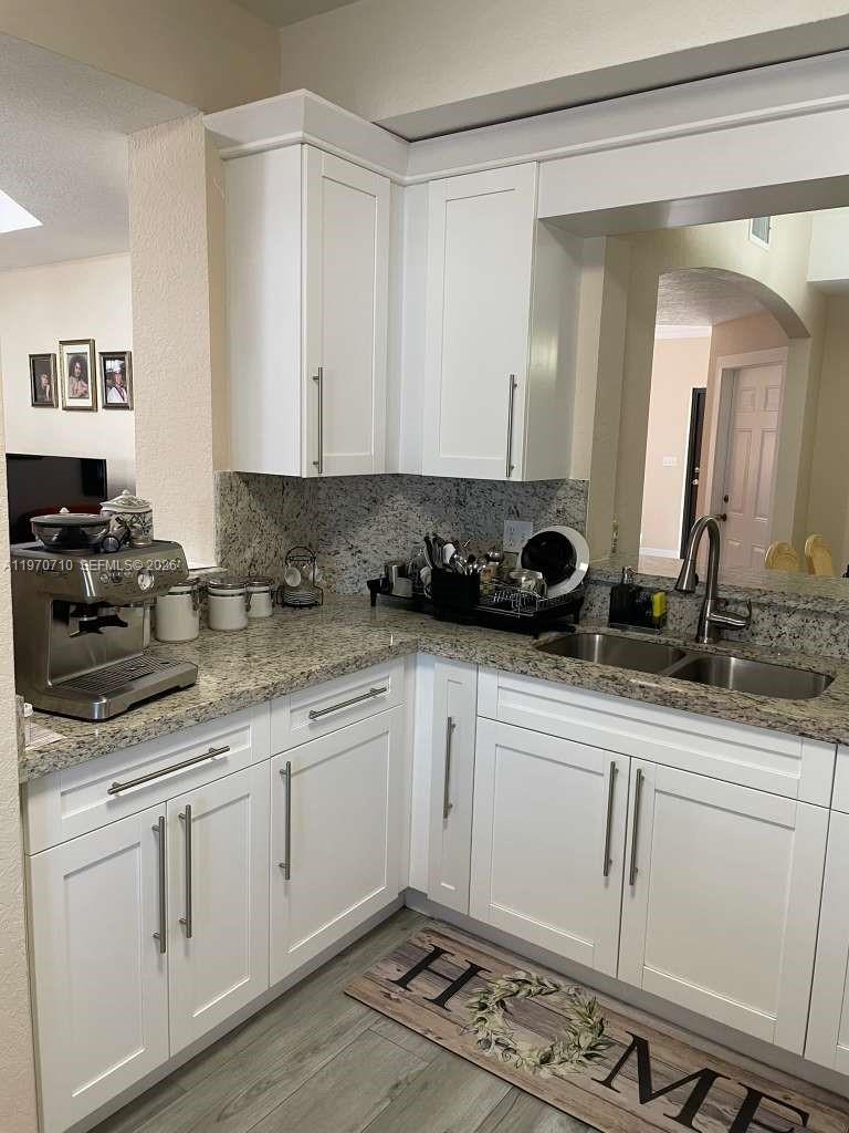 VENETIAN ACRES - Residential