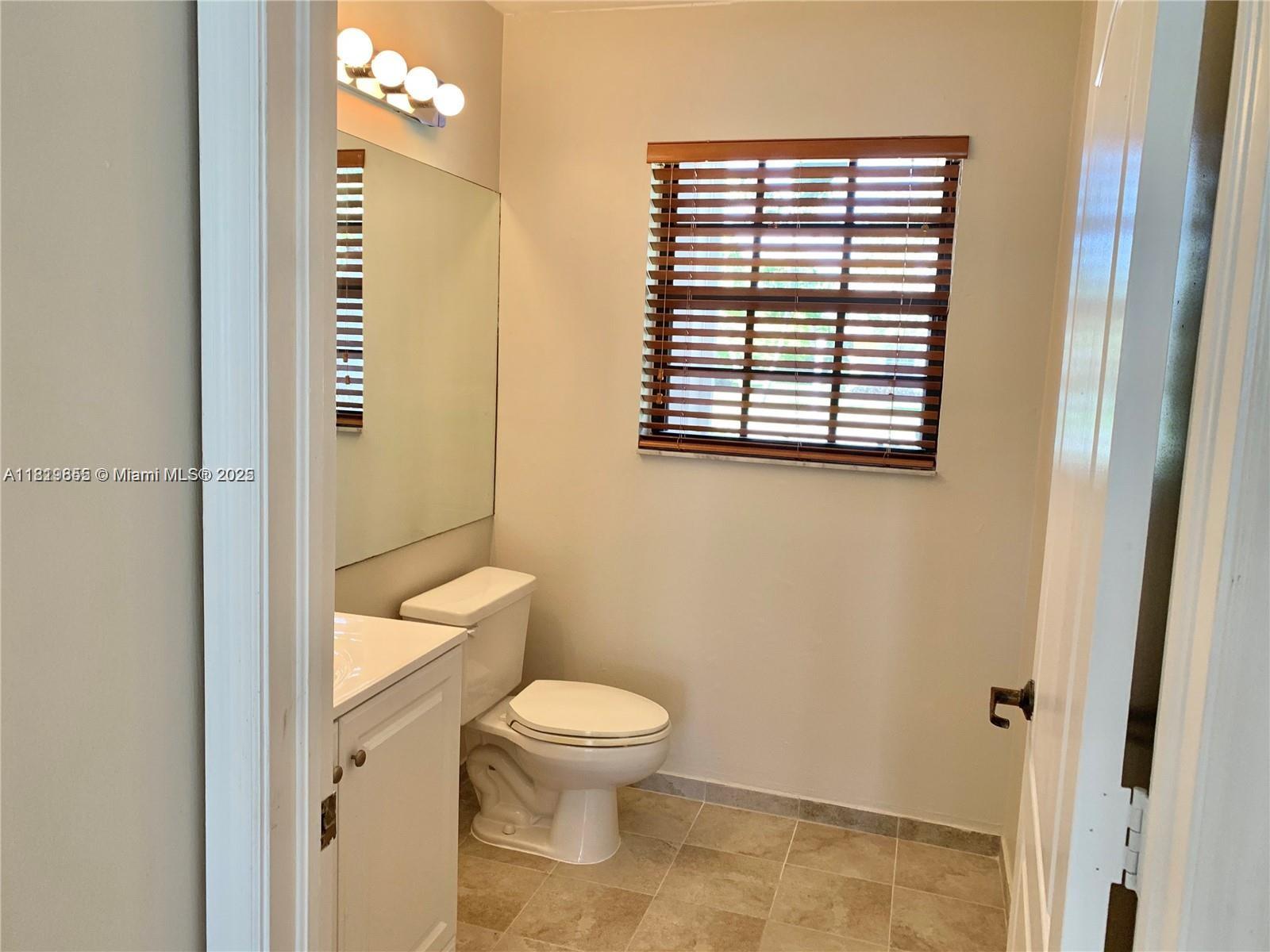 PASADENA AT CHAPEL TRAIL - Residential Lease
