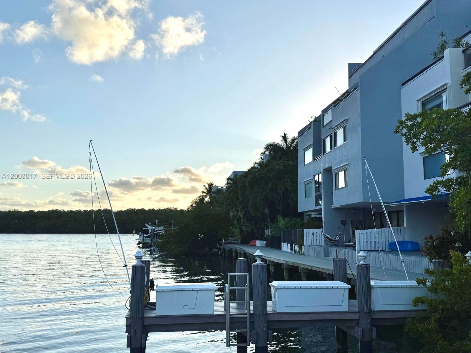 336 Poinciana Dr 1008