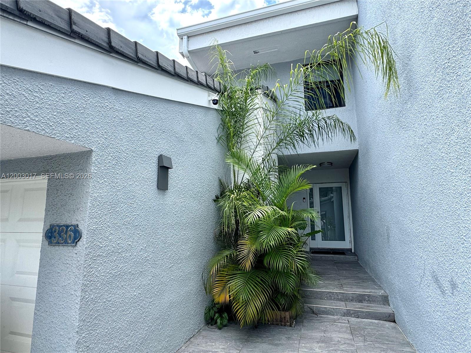 336 Poinciana Dr 1008