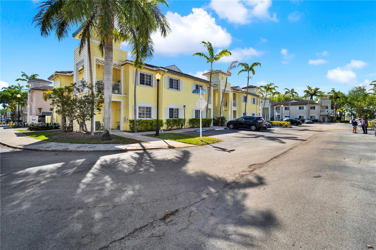 Property for Sale at 373 Ne 25th Pl 202, Homestead, Miami-Dade County, Florida - Bedrooms: 2 
Bathrooms: 2  - $225,000