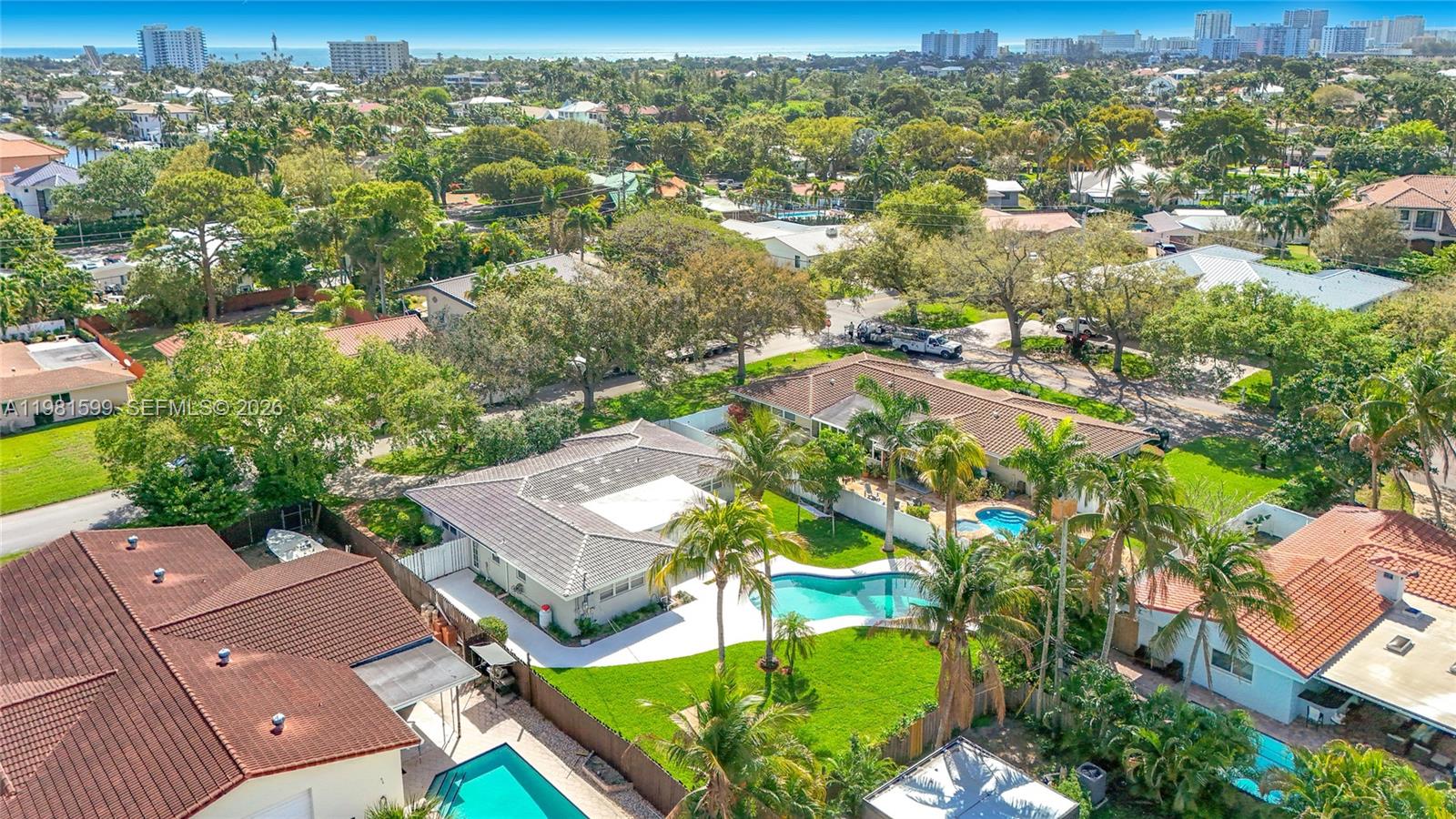 HILLSBORO ISLES - Residential Lease