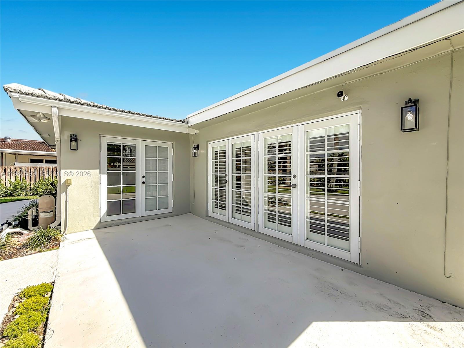 HILLSBORO ISLES - Residential Lease