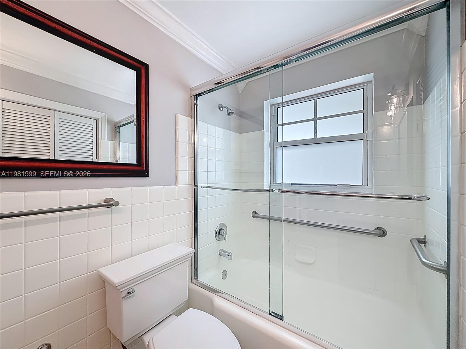 HILLSBORO ISLES - Residential Lease