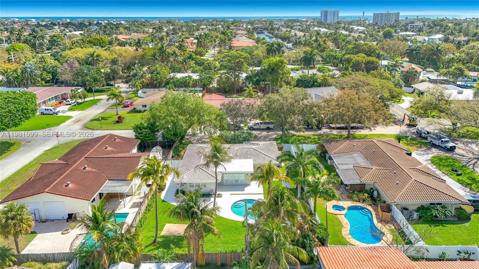 HILLSBORO ISLES - Residential Lease