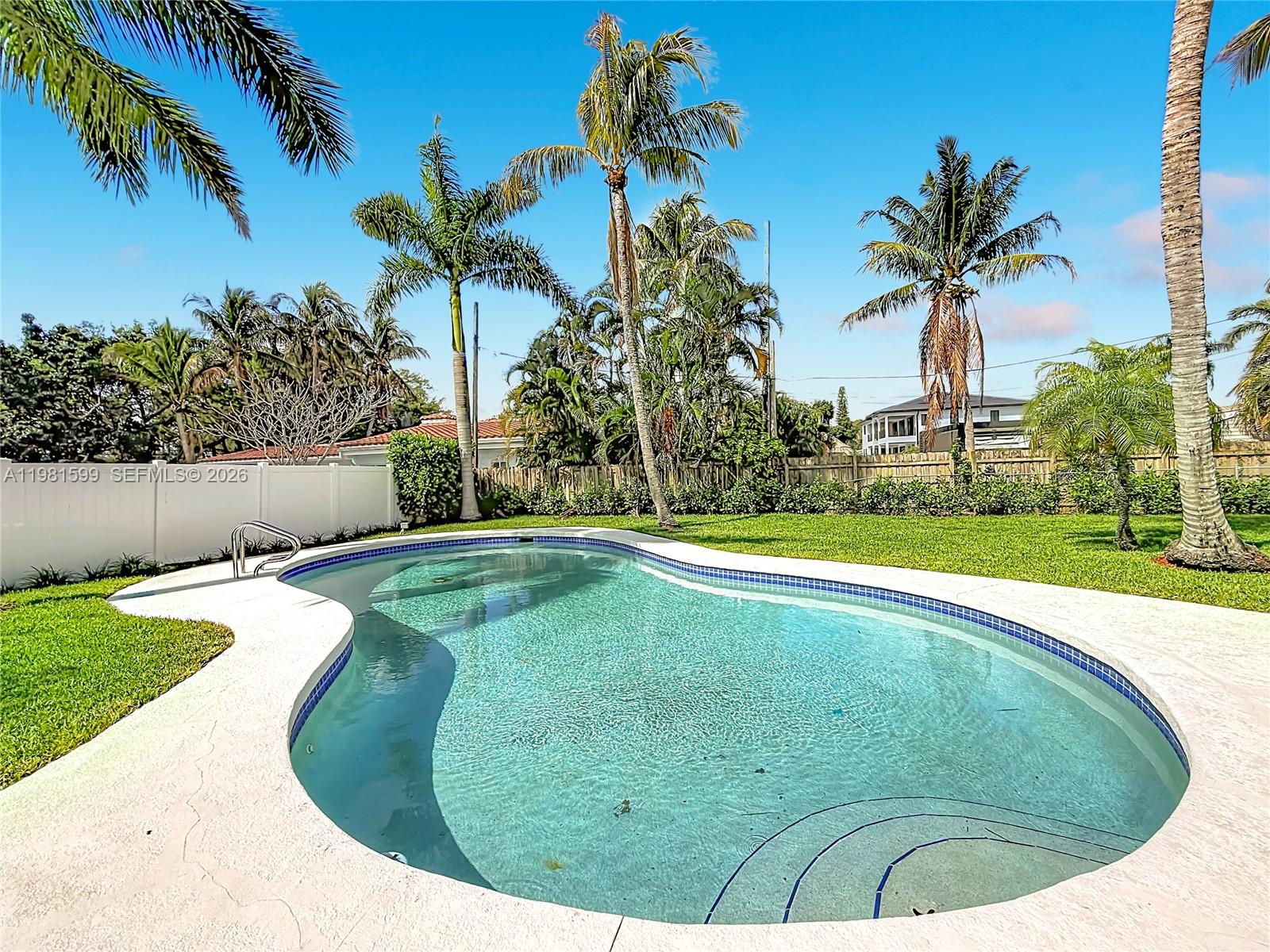 HILLSBORO ISLES - Residential Lease