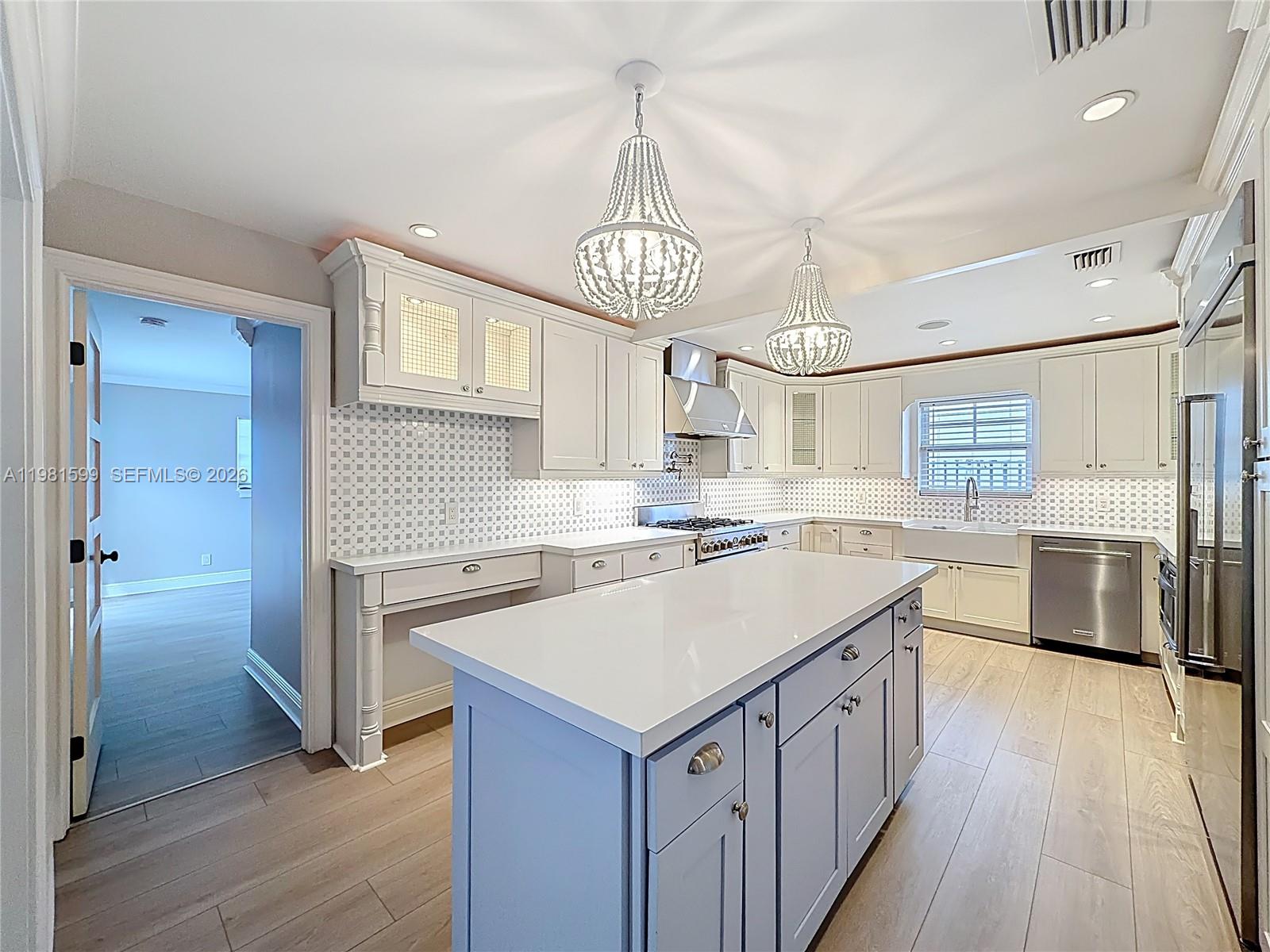 HILLSBORO ISLES - Residential Lease