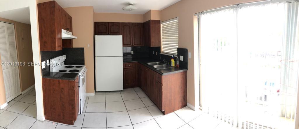 RIVER BREEZE II CONDO - Residential Lease