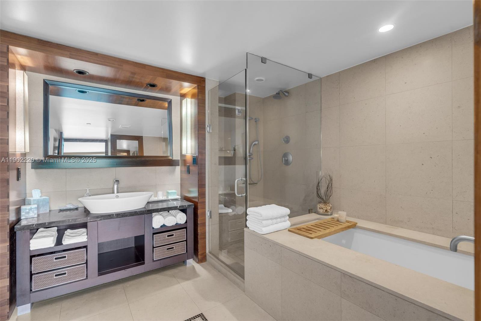 CENTRAL CARILLON BEACH CO - Residential