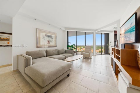 Photo of 3610 Yacht Club Dr #1115, Aventura, FL 33180 (MLS # A12029669)