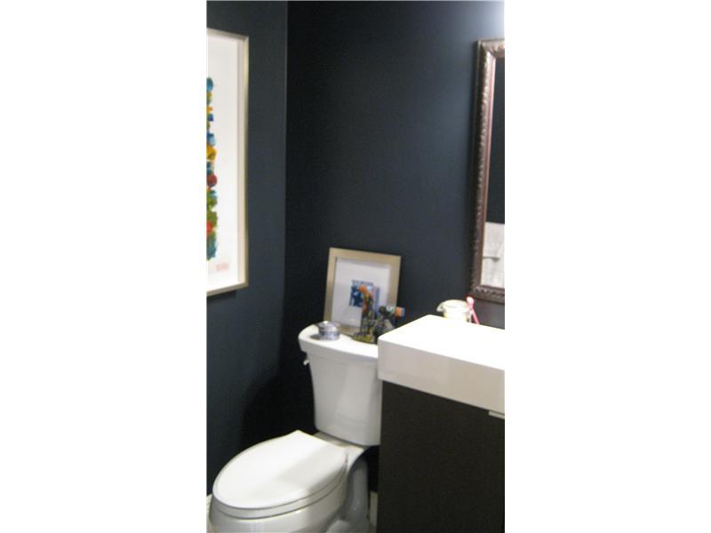 BISCAYNE 21 CONDO - Residential Lease