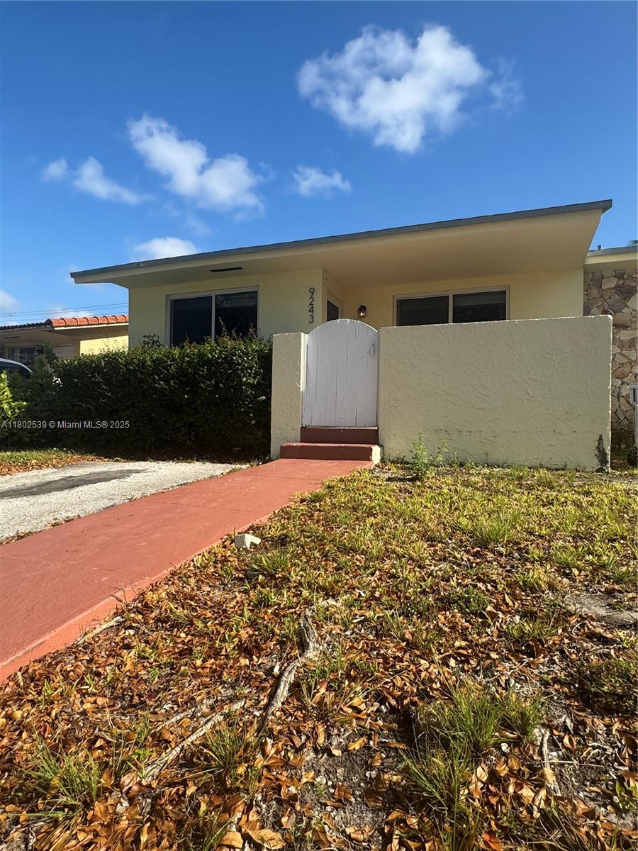 9241 Sw 204th Ter 9243, Cutler Bay, Miami-Dade County, Florida - 2 Bedrooms  
2 Bathrooms - 