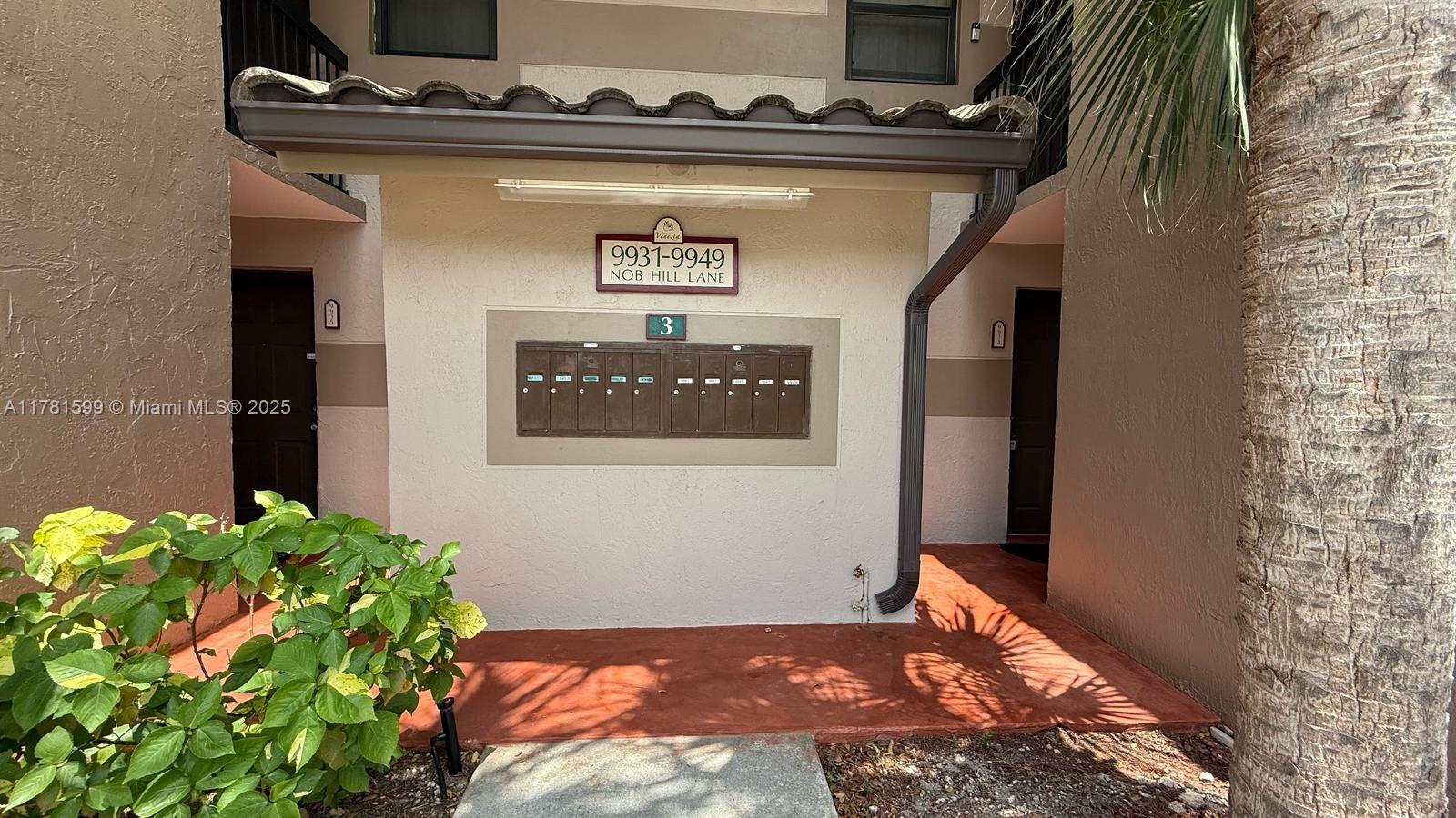 9933 Nob Hill Ln 9933, Sunrise, Miami-Dade County, Florida - 1 Bedrooms  
1 Bathrooms - 