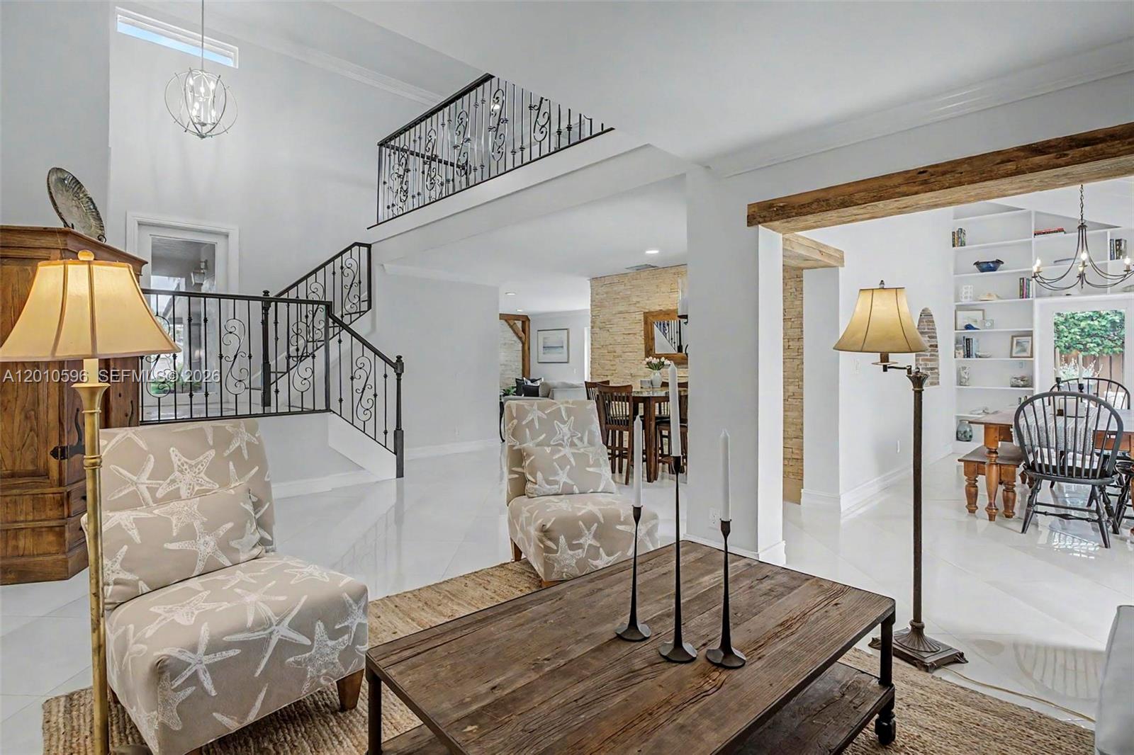 COUNTRY ISLES - Residential