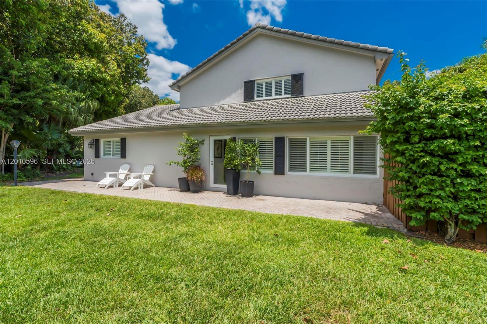 COUNTRY ISLES - Residential