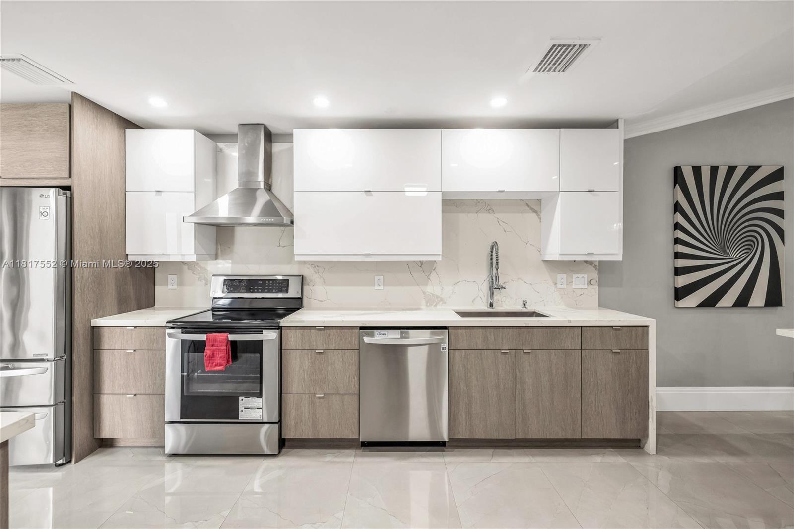 TIBURON II PH II - Residential