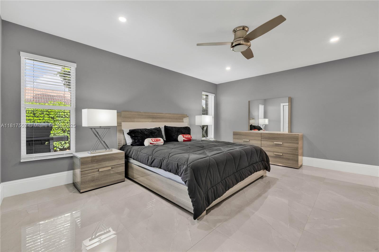 TIBURON II PH II - Residential