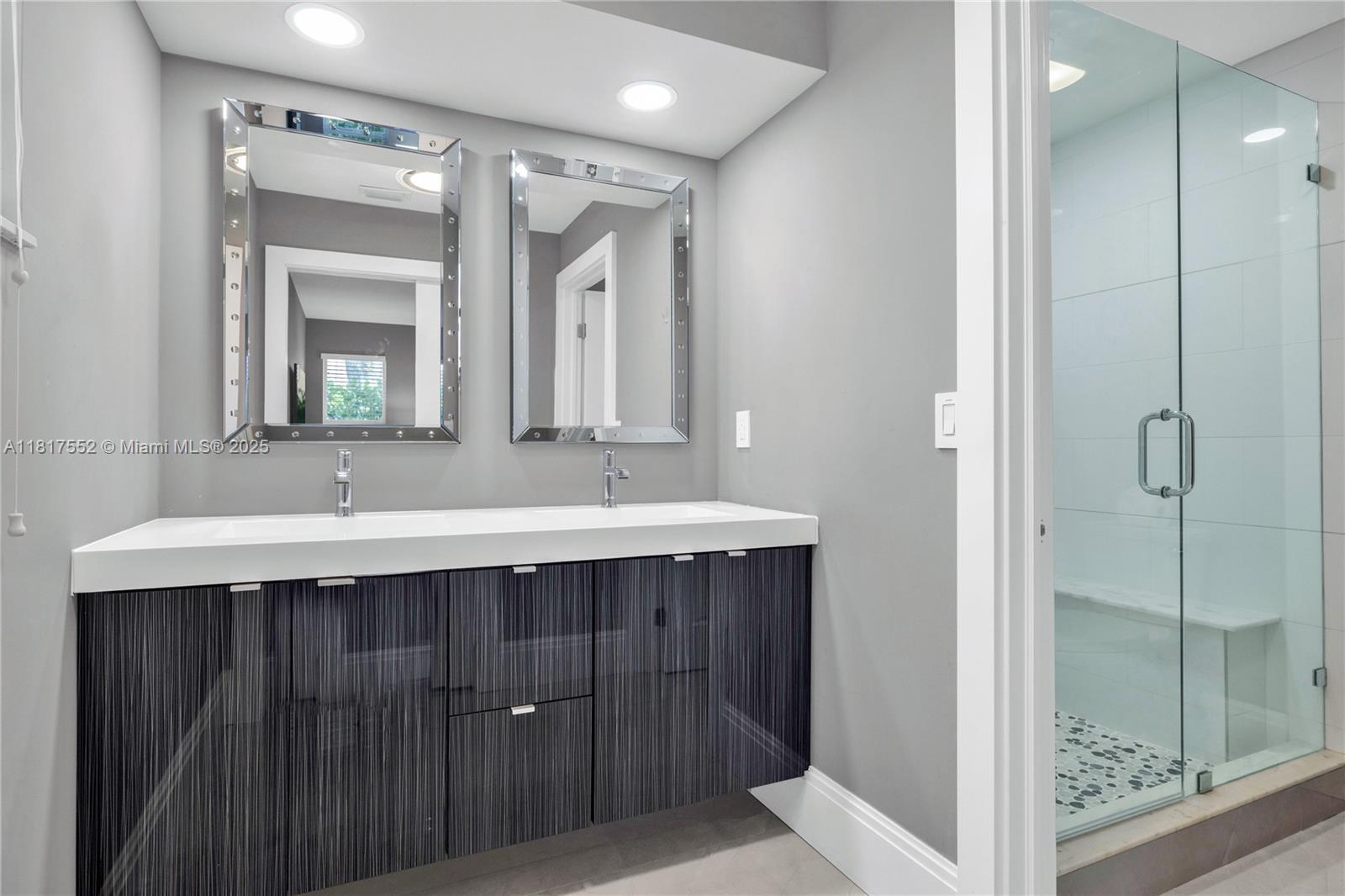 TIBURON II PH II - Residential