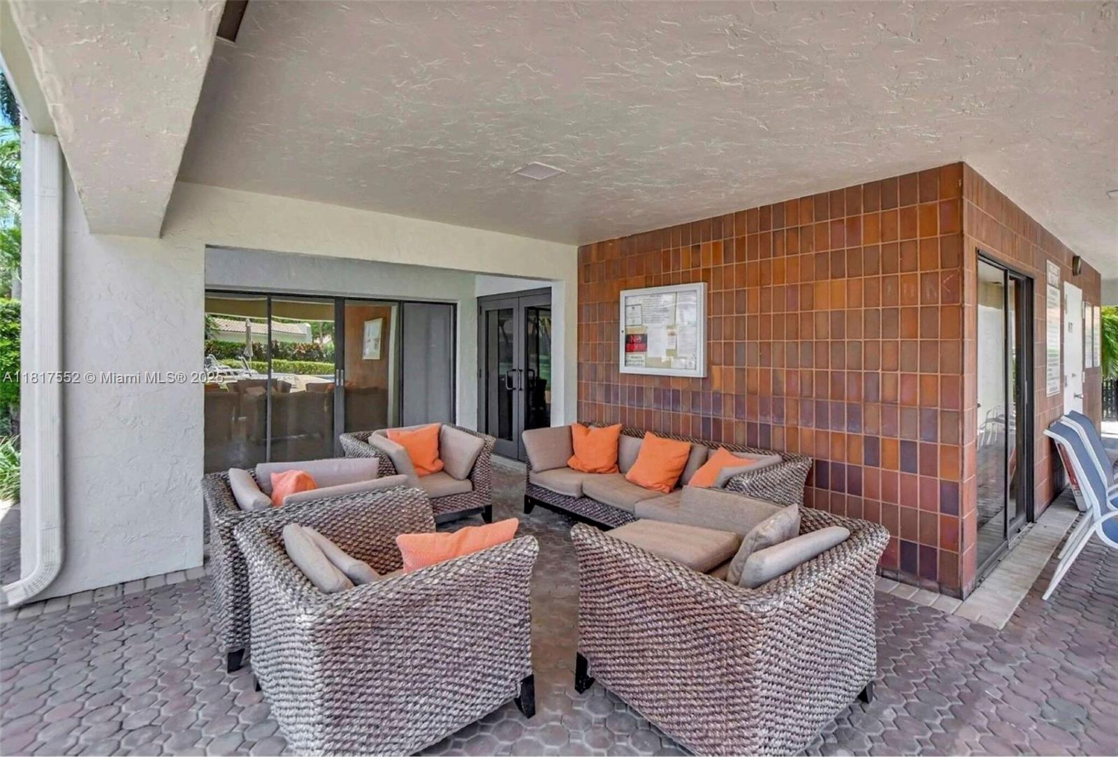 TIBURON II PH II - Residential