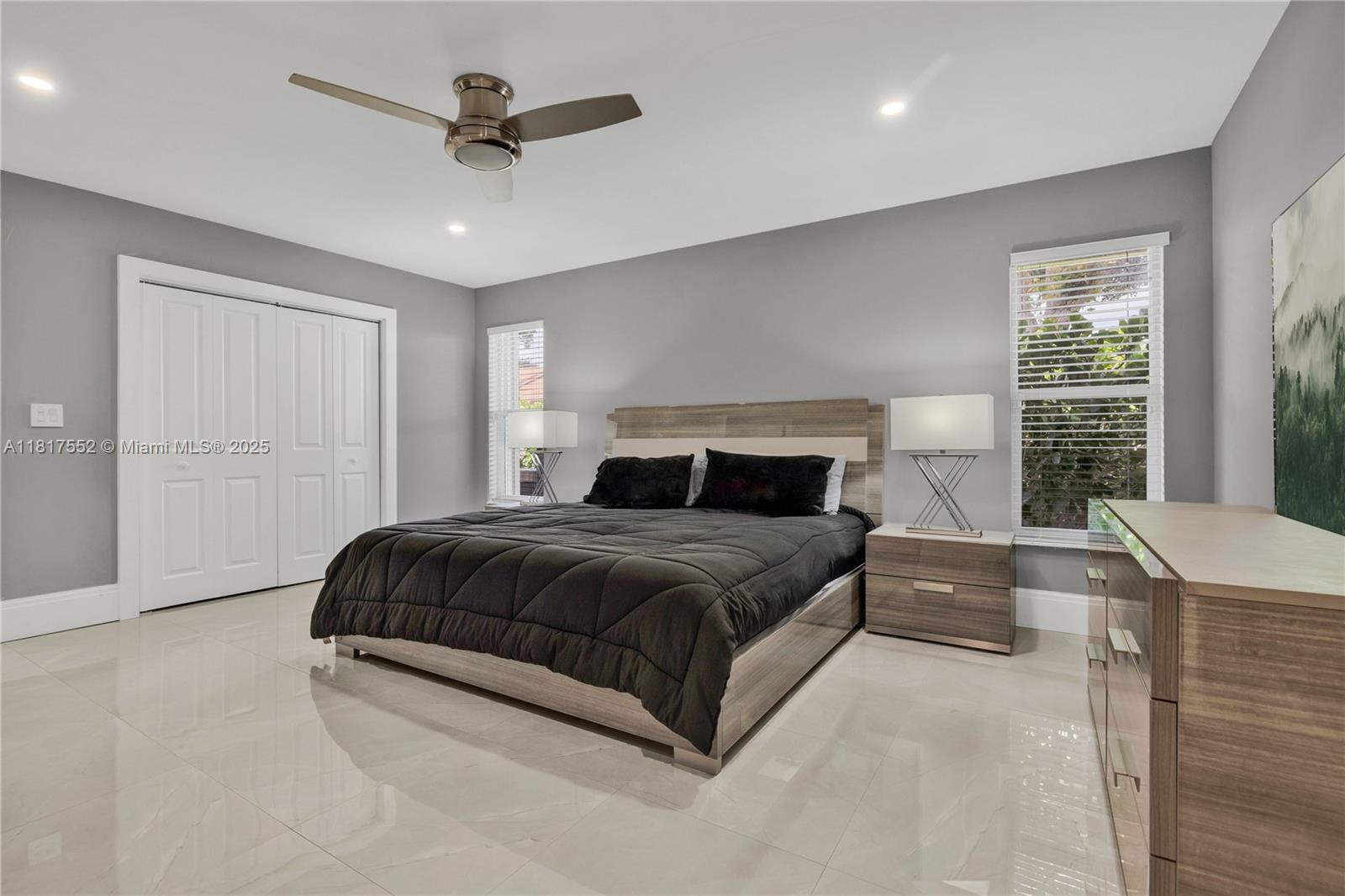 TIBURON II PH II - Residential