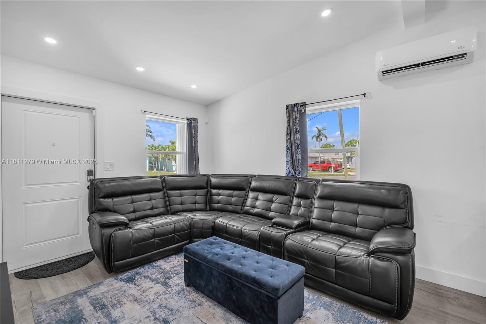 SANDERS PARK - Residential