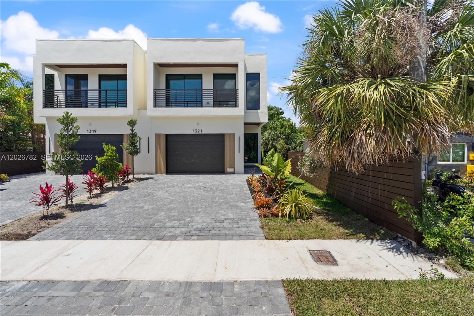 HOLIDAY HEIGHTS - Residential