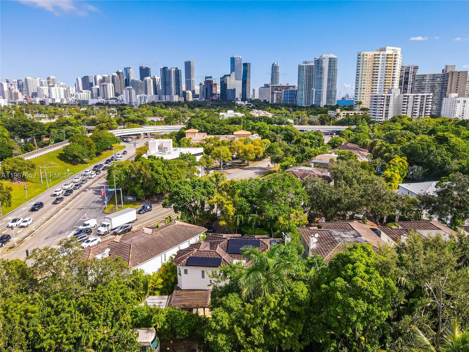 VILLAS DE VIZCAYA - Residential