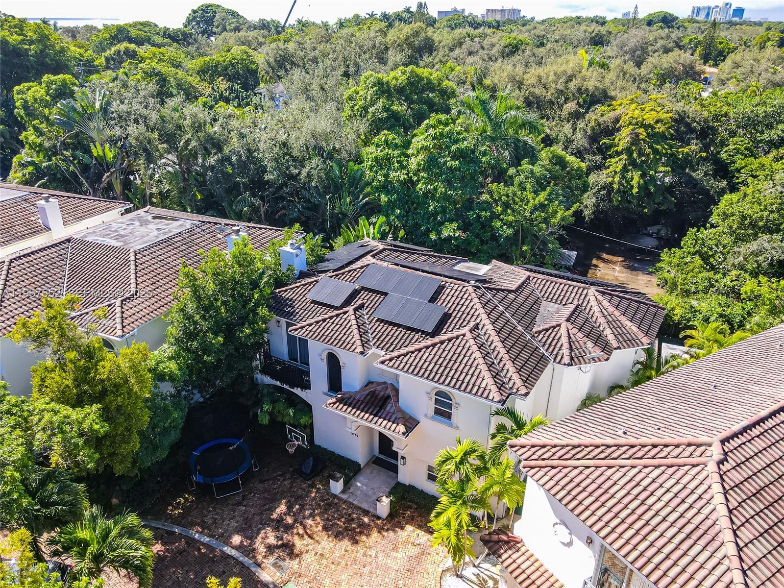 VILLAS DE VIZCAYA - Residential