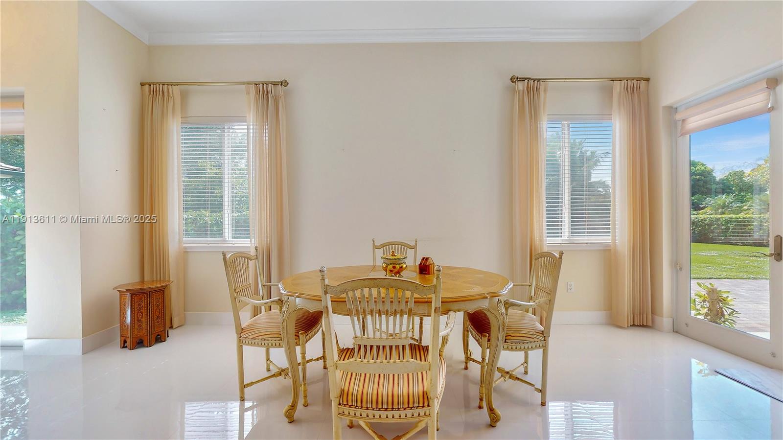 OAK RIDGE FALLS THIRD ADD - Residential