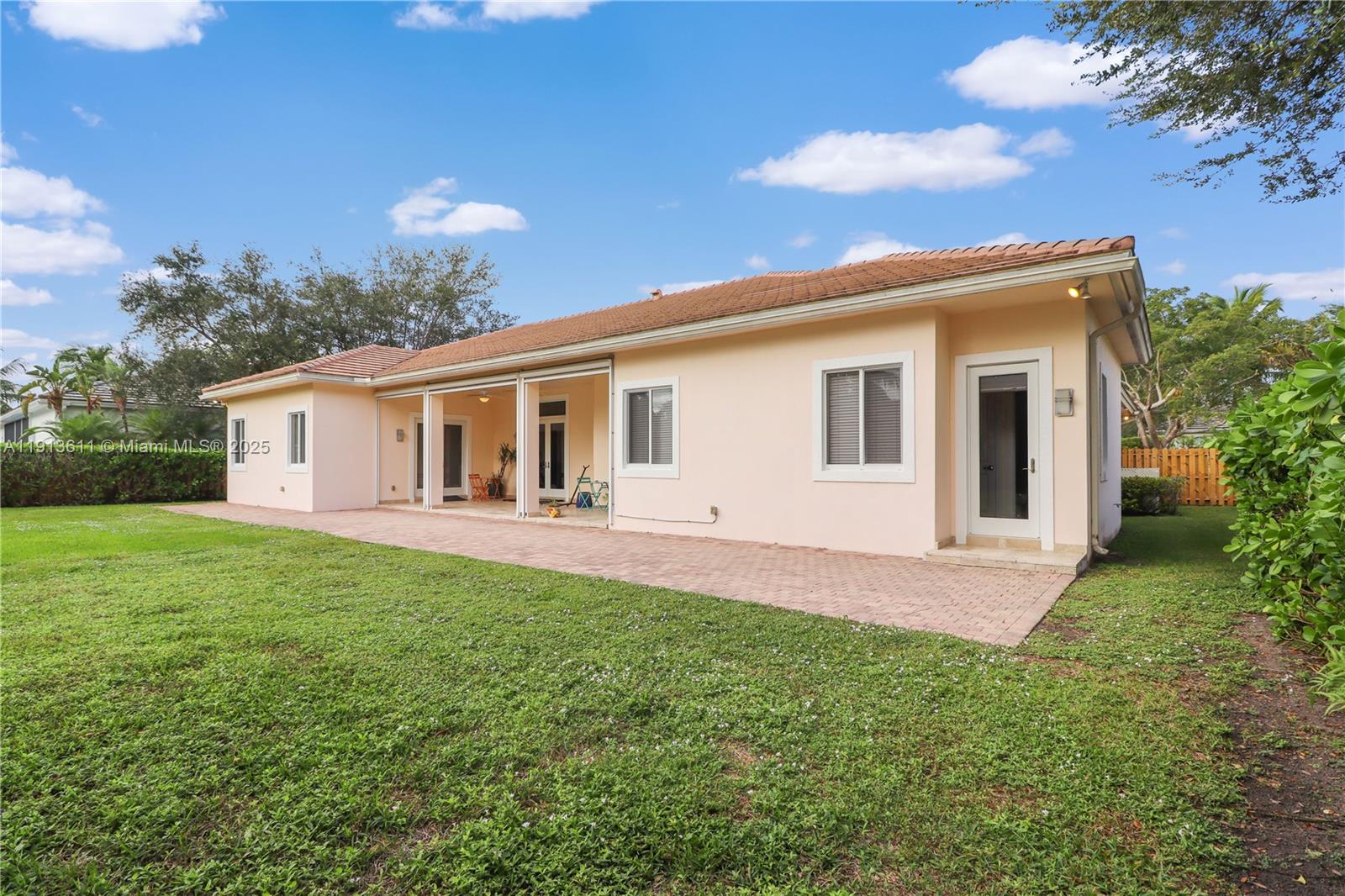 OAK RIDGE FALLS THIRD ADD - Residential