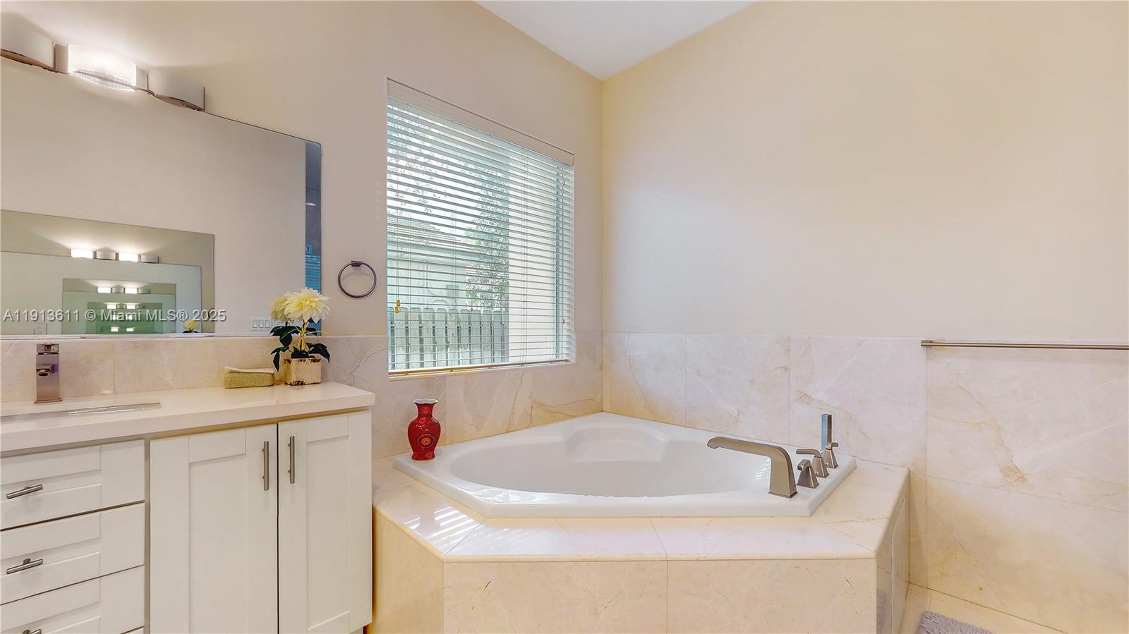 OAK RIDGE FALLS THIRD ADD - Residential