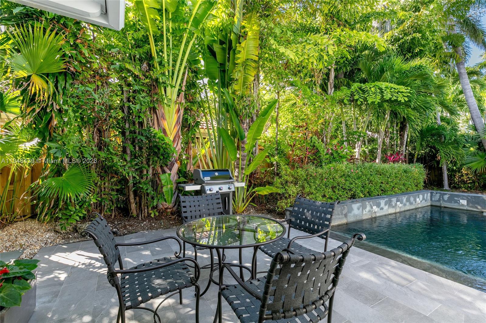 RIVO ALTO AMD - Residential