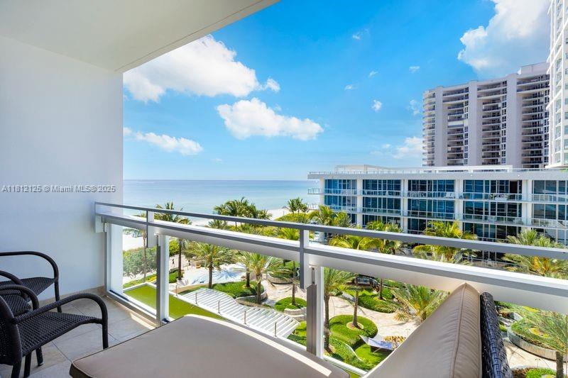CENTRAL CARILLON BEACH CO - Residential