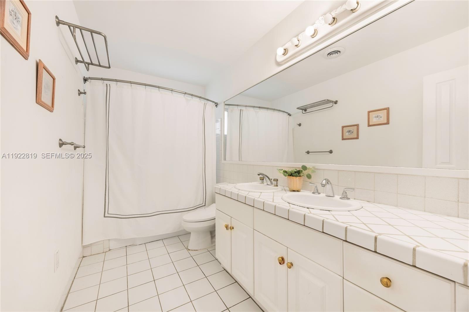 VILLAGE GROVE - Residential