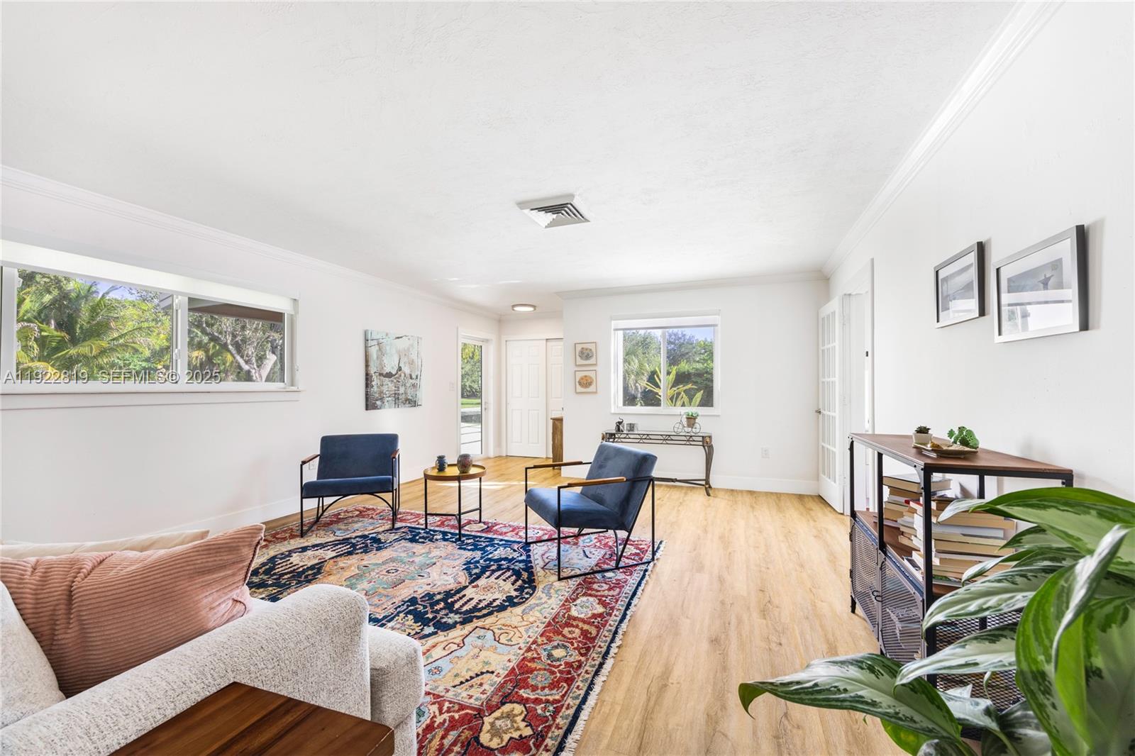 7880 SW 132nd St, Pinecrest, FL, 33156/$1,395,000 2 7880 SW 132nd St