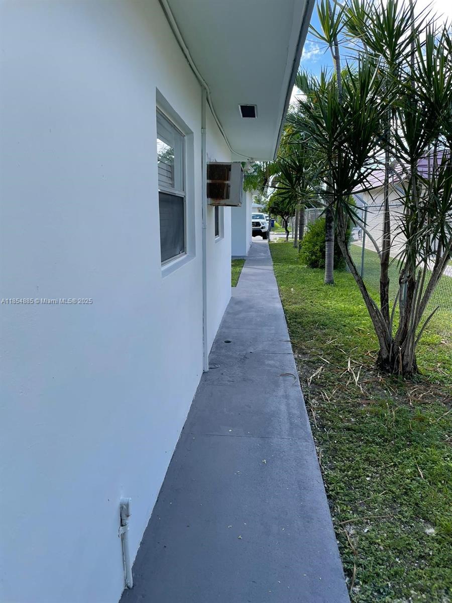 Beautiful well-maintained 5 unit multifamily in Lauderdale Lakes. Offers 1 bedroom, 1 bathroom apartment with an open and inviting layout. Perfectly located in Lauderdale Lakes, it combines comfort and convenience. A great place to call home. Ready to move in, freshly painted. Fast approvals.