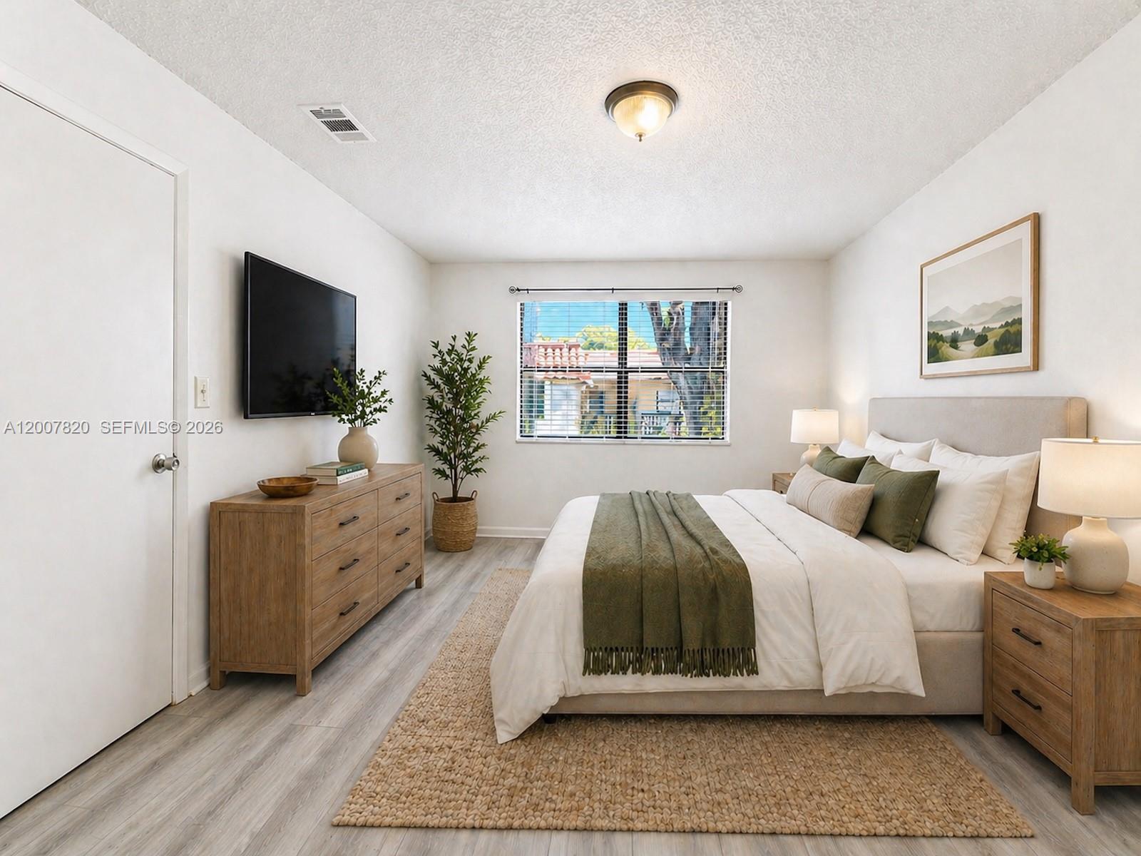 BANYAN TREE FIVE CONDO - Residential