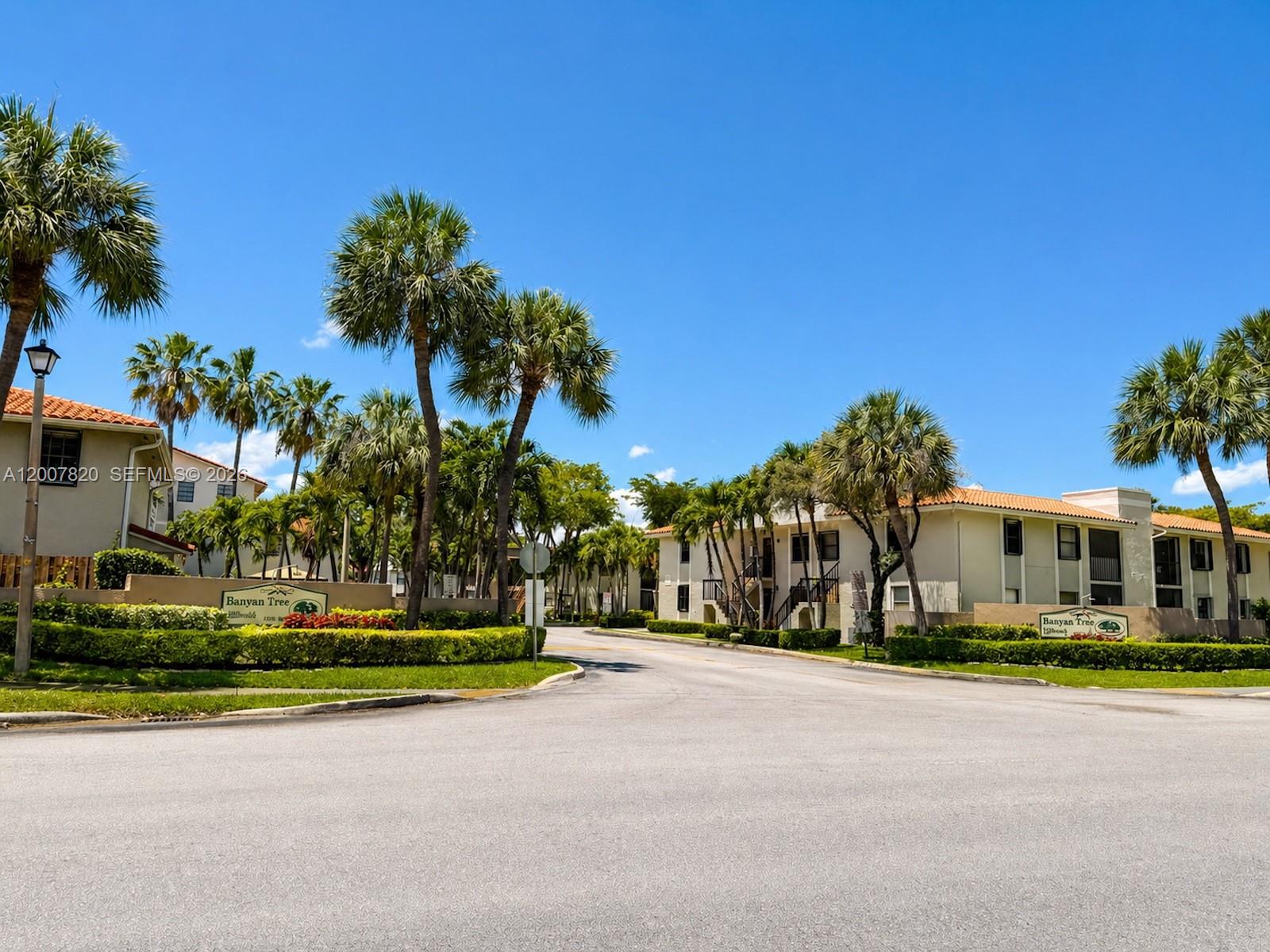 BANYAN TREE FIVE CONDO - Residential