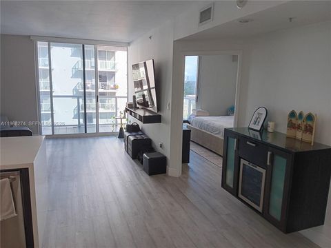 5085 NW 7th St 1412 Miami FL 33126