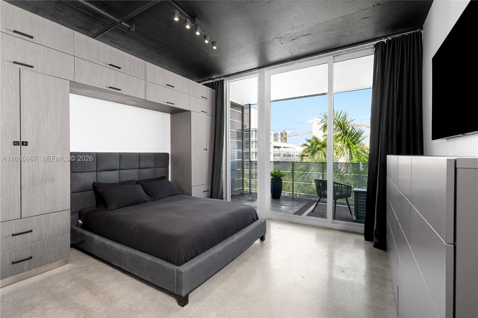 THE MONTCLAIR CONDO - Residential