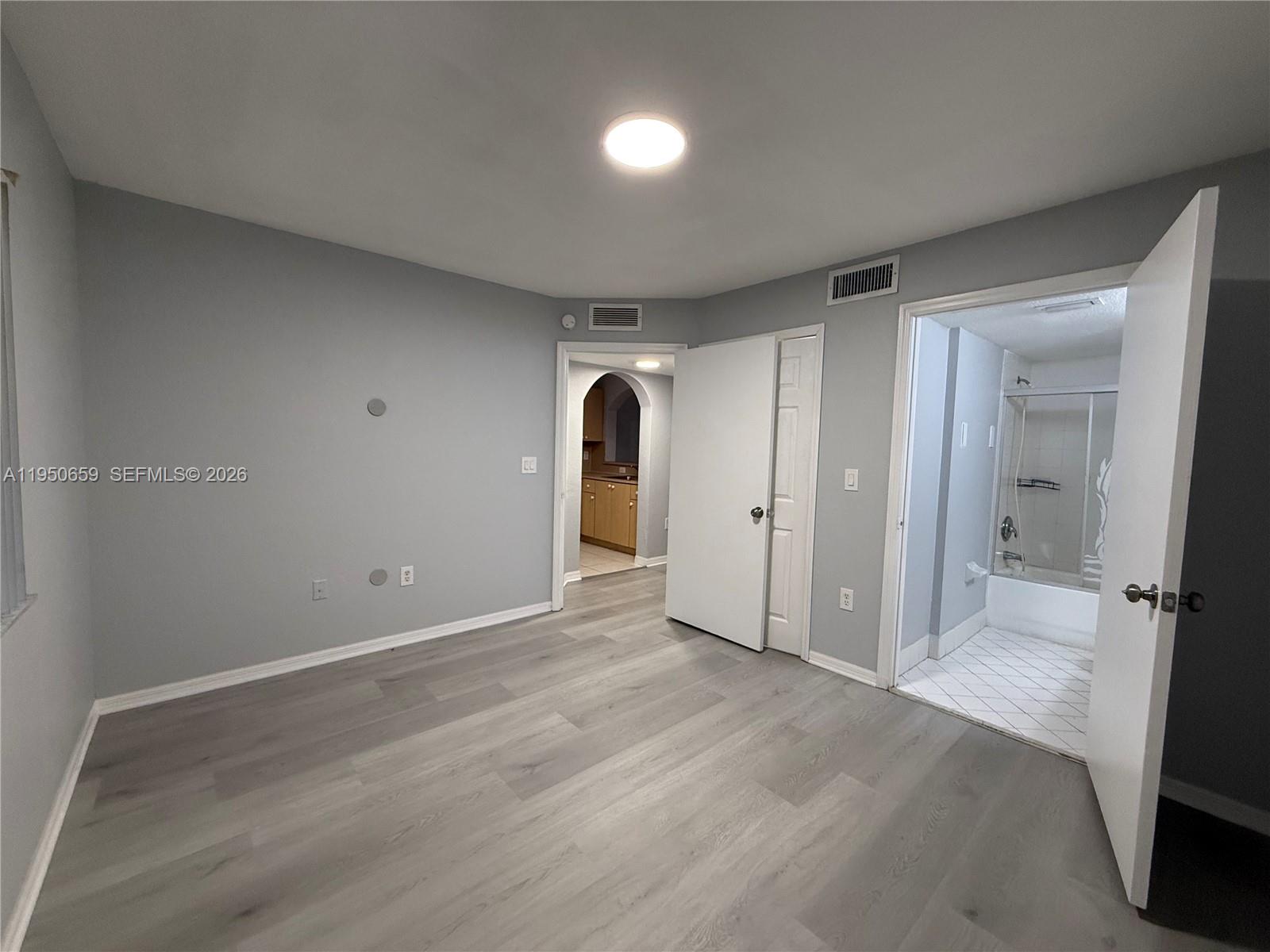 VENETIA GARDENS SOUTH CON - Residential Lease